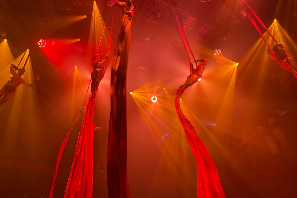 Coco Bongo Show & Disco